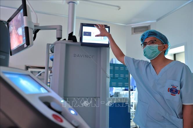Công nghệ này góp phần nâng cao năng lực phẫu thuật chuyên sâu và mở rộng khả năng điều trị các bệnh lý ung thư phức tạp. (Ảnh: Minh Quyết/TTXVN)